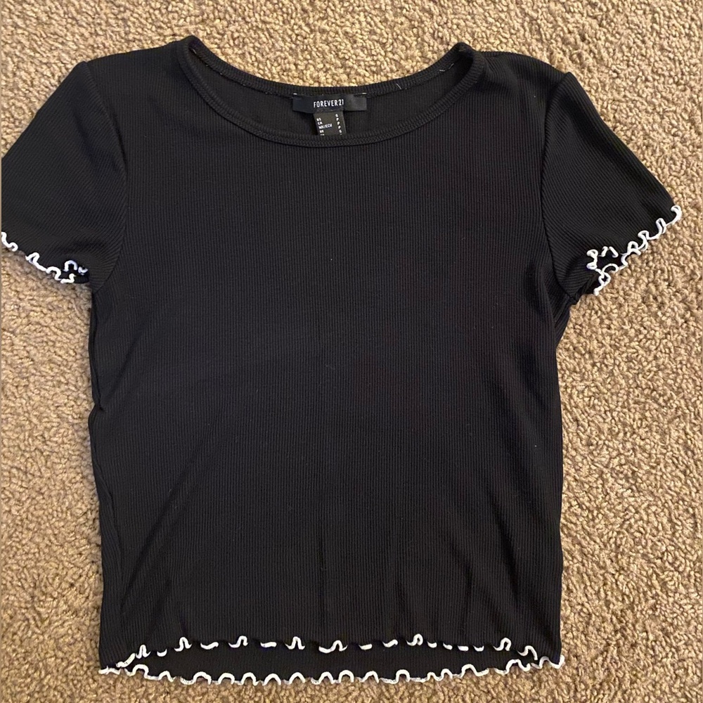 Cute detailed crop top